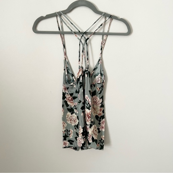 NWT American Eagle Floral Button Front Tank Top - Picture 2 of 6